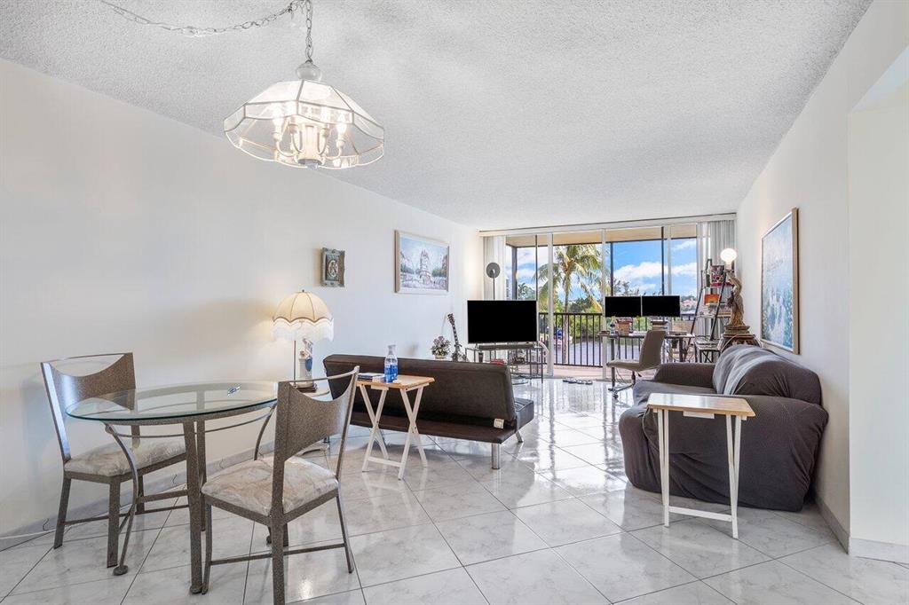 7 Royal Palm Way Unit 408