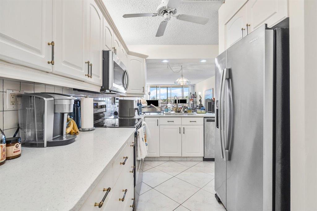 7 Royal Palm Way Unit 408