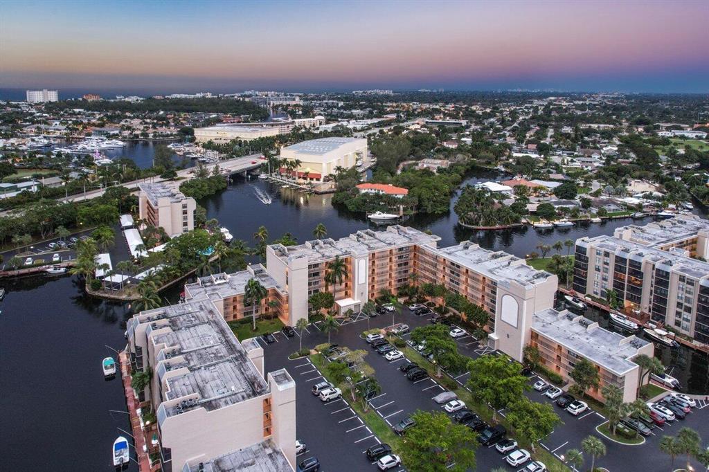 7 Royal Palm Way Unit 408