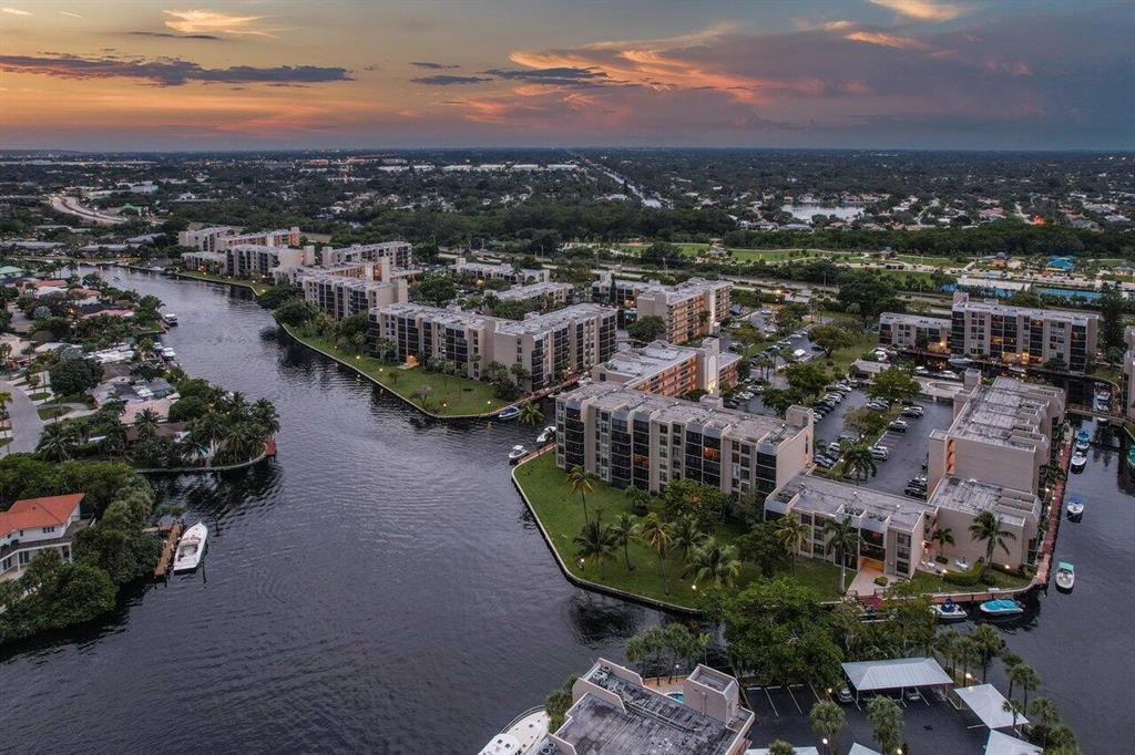 7 Royal Palm Way Unit 408