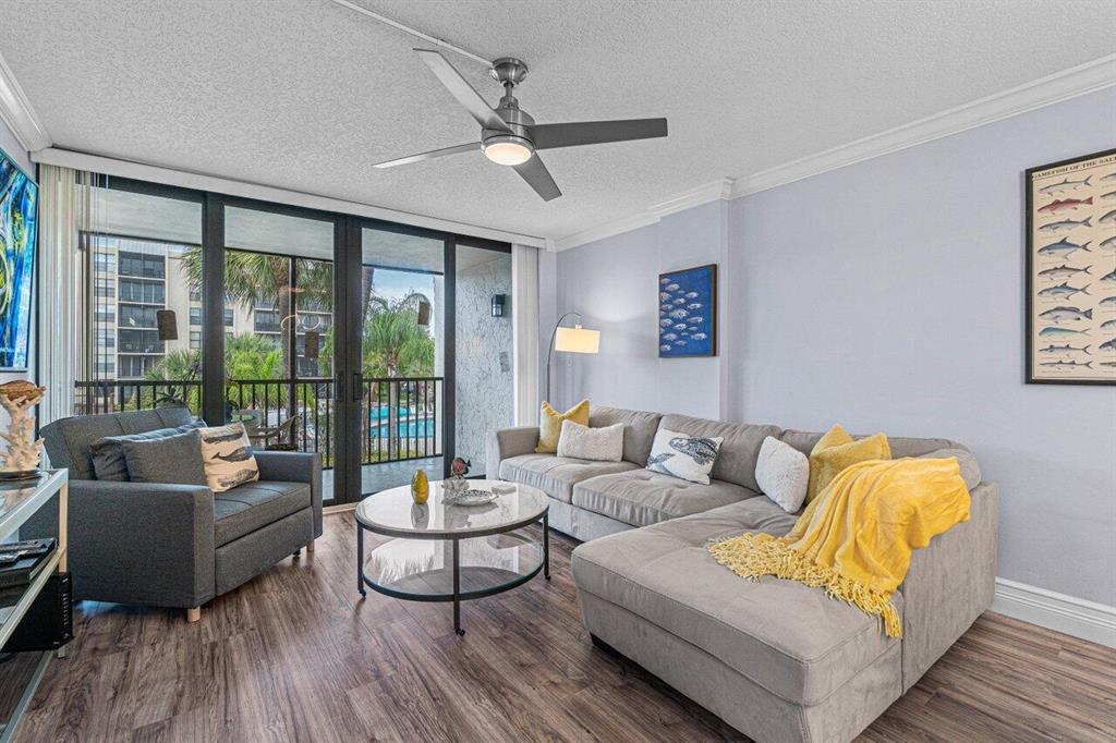 11 Royal Palm Way Unit 203