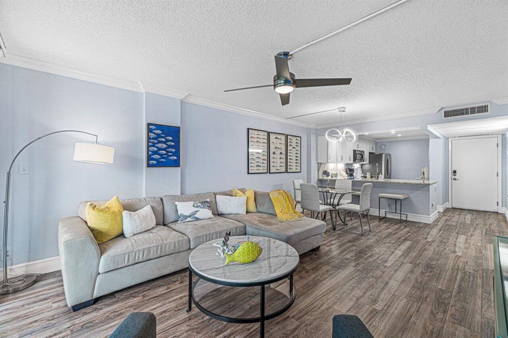 11 Royal Palm Way Unit 203