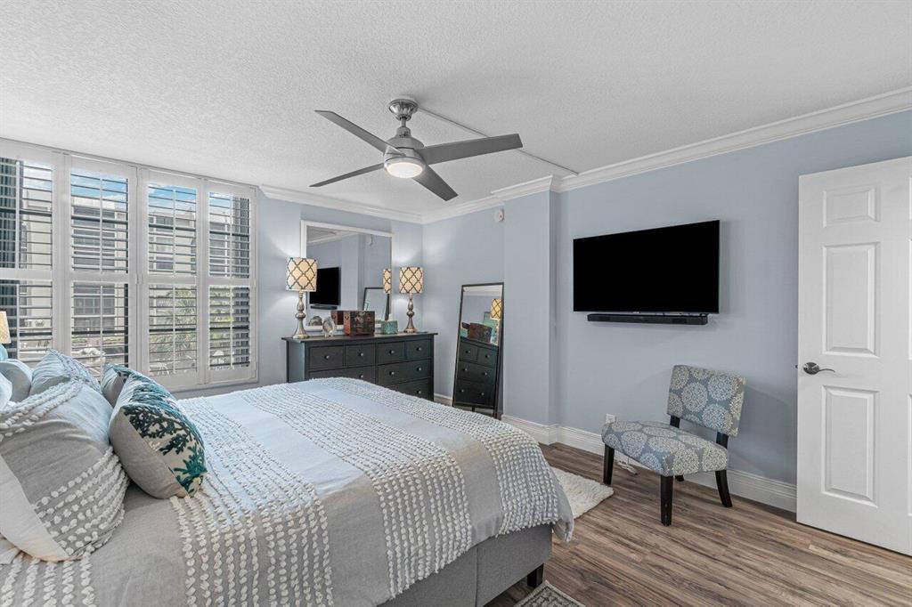 11 Royal Palm Way Unit 203