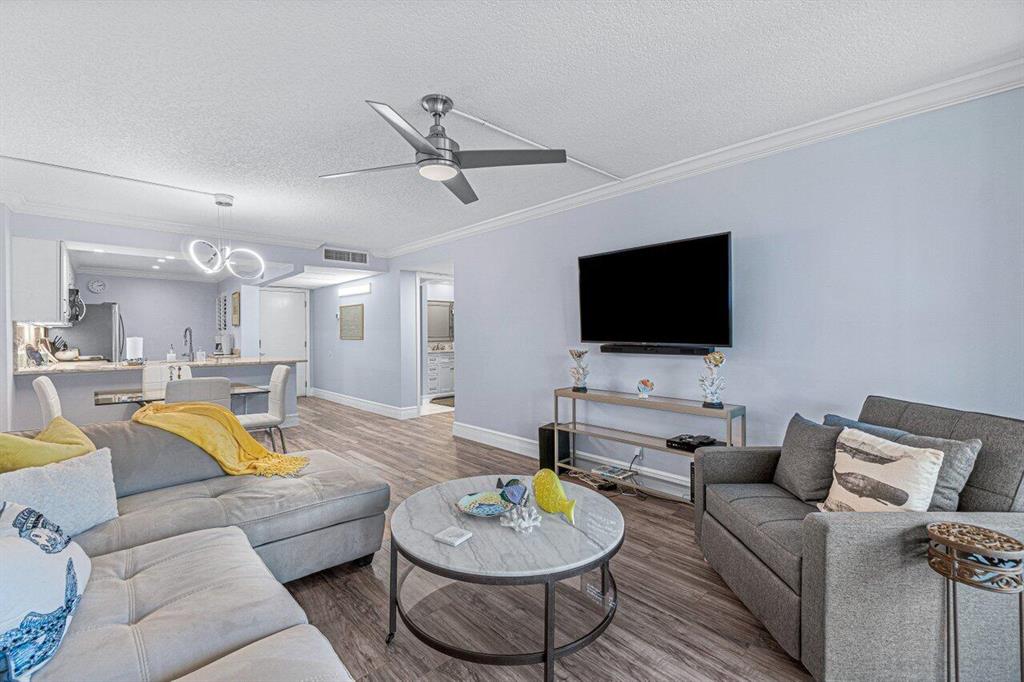 11 Royal Palm Way Unit 203