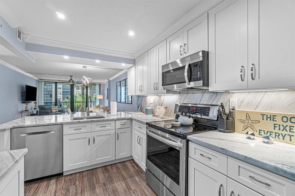 11 Royal Palm Way Unit 203