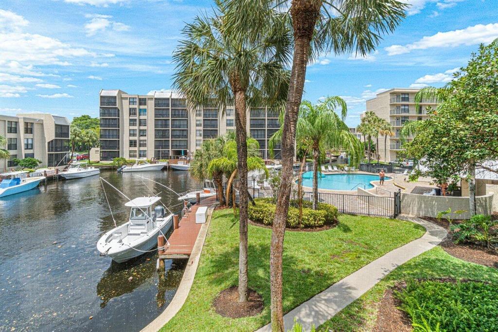 11 Royal Palm Way Unit 203