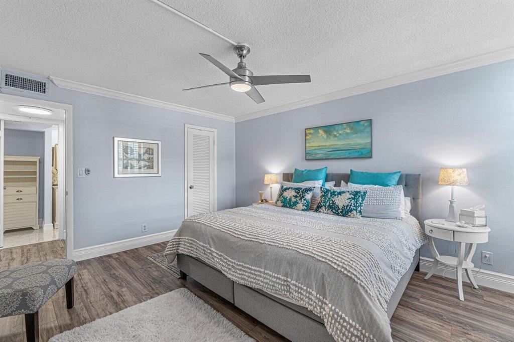 11 Royal Palm Way Unit 203