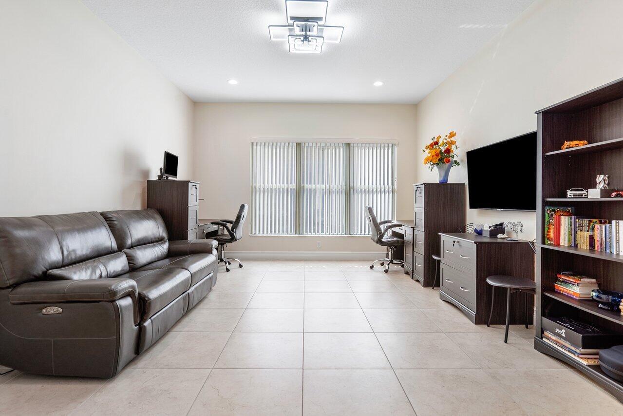 11800 Windy Forest Way