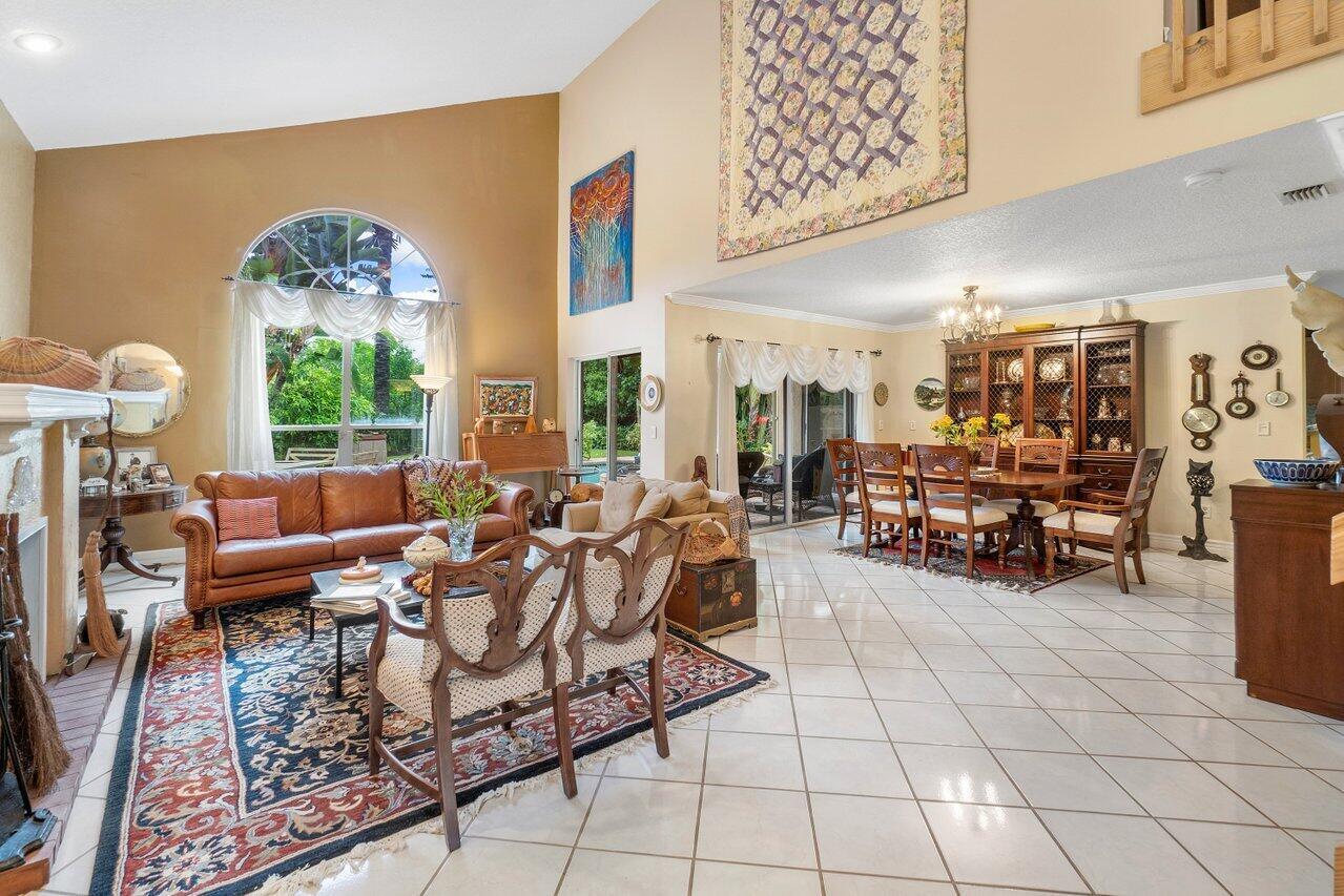 10366 Buena Ventura Drive