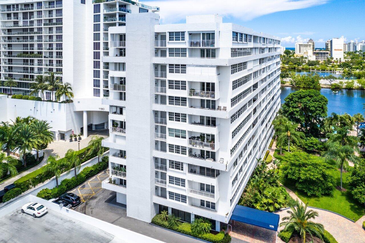 1170 N Federal Highway 1205