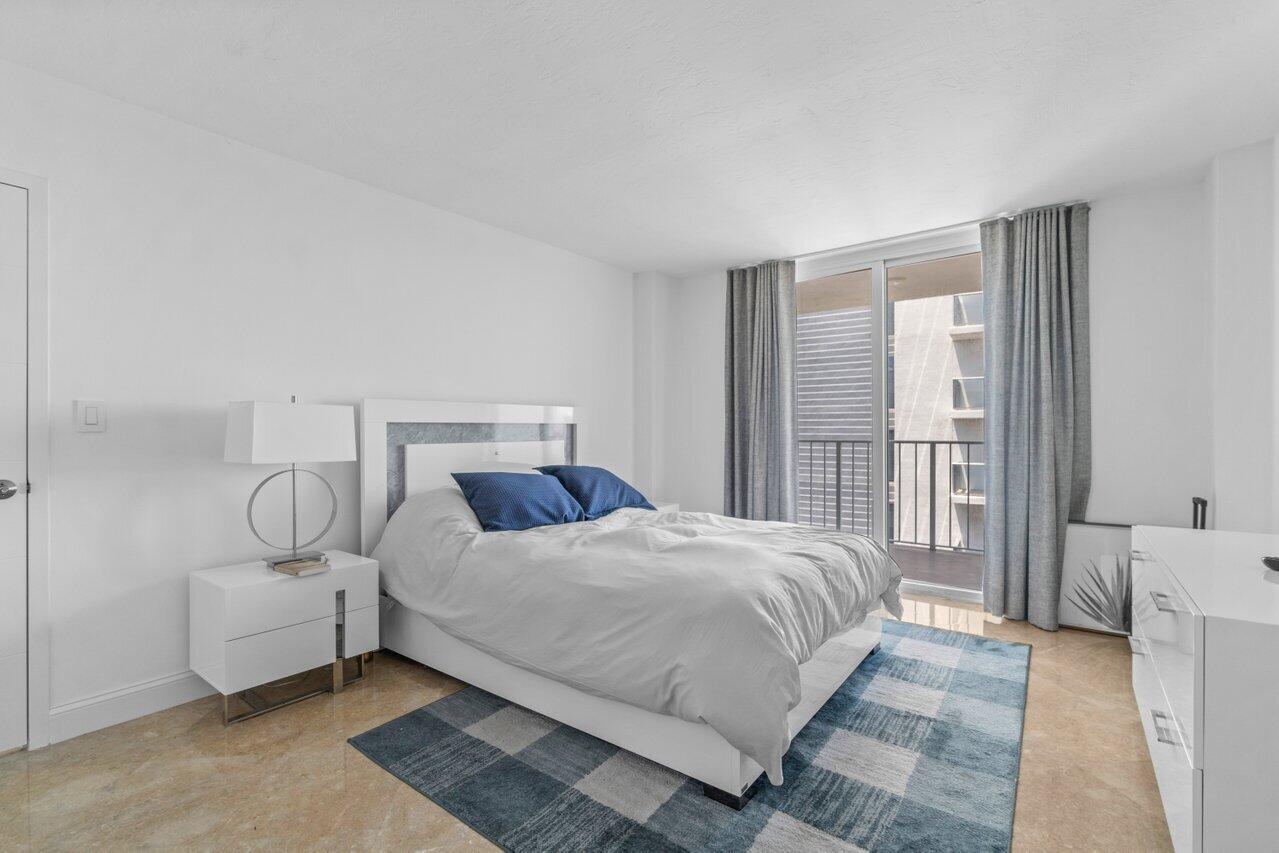 1170 N Federal Highway 1205