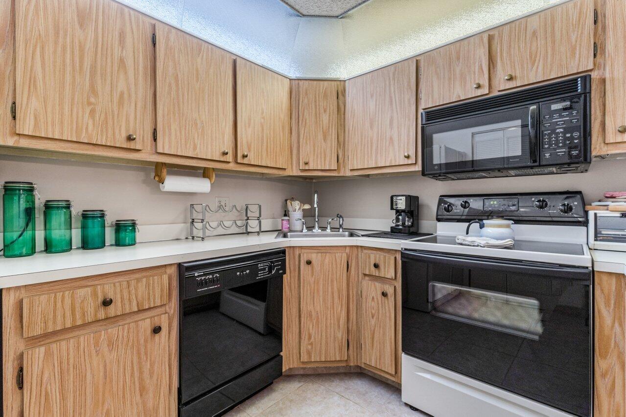 401 Pine Glen Lane C-2