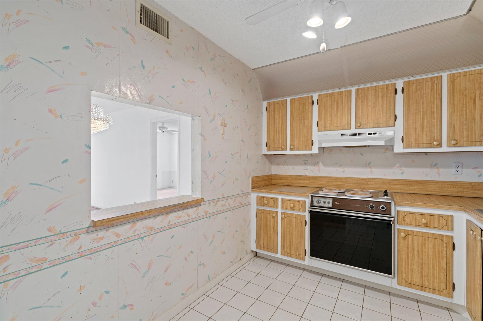 9440 SW 8th Street 415