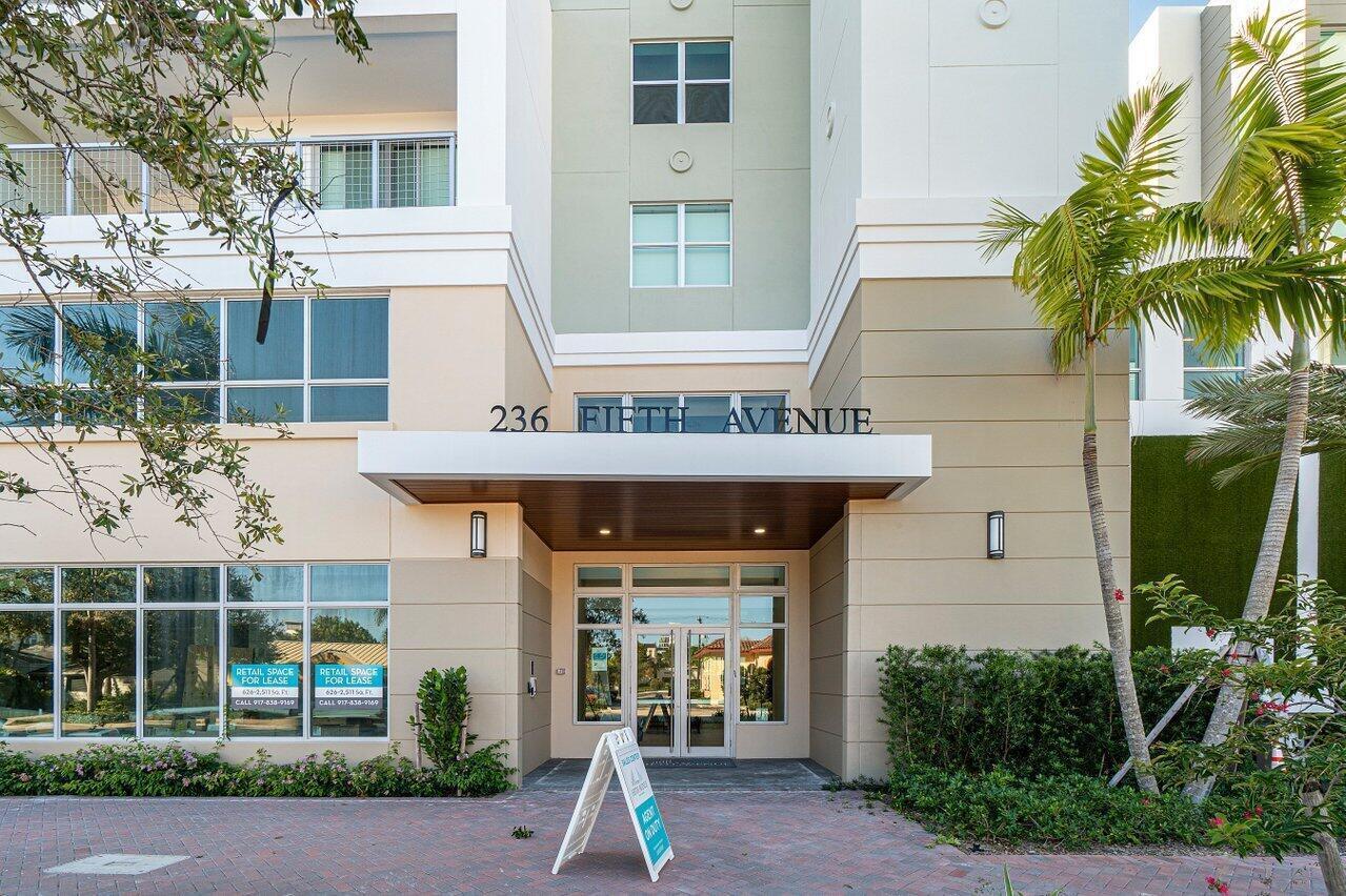 236 SE 5th Avenue 205