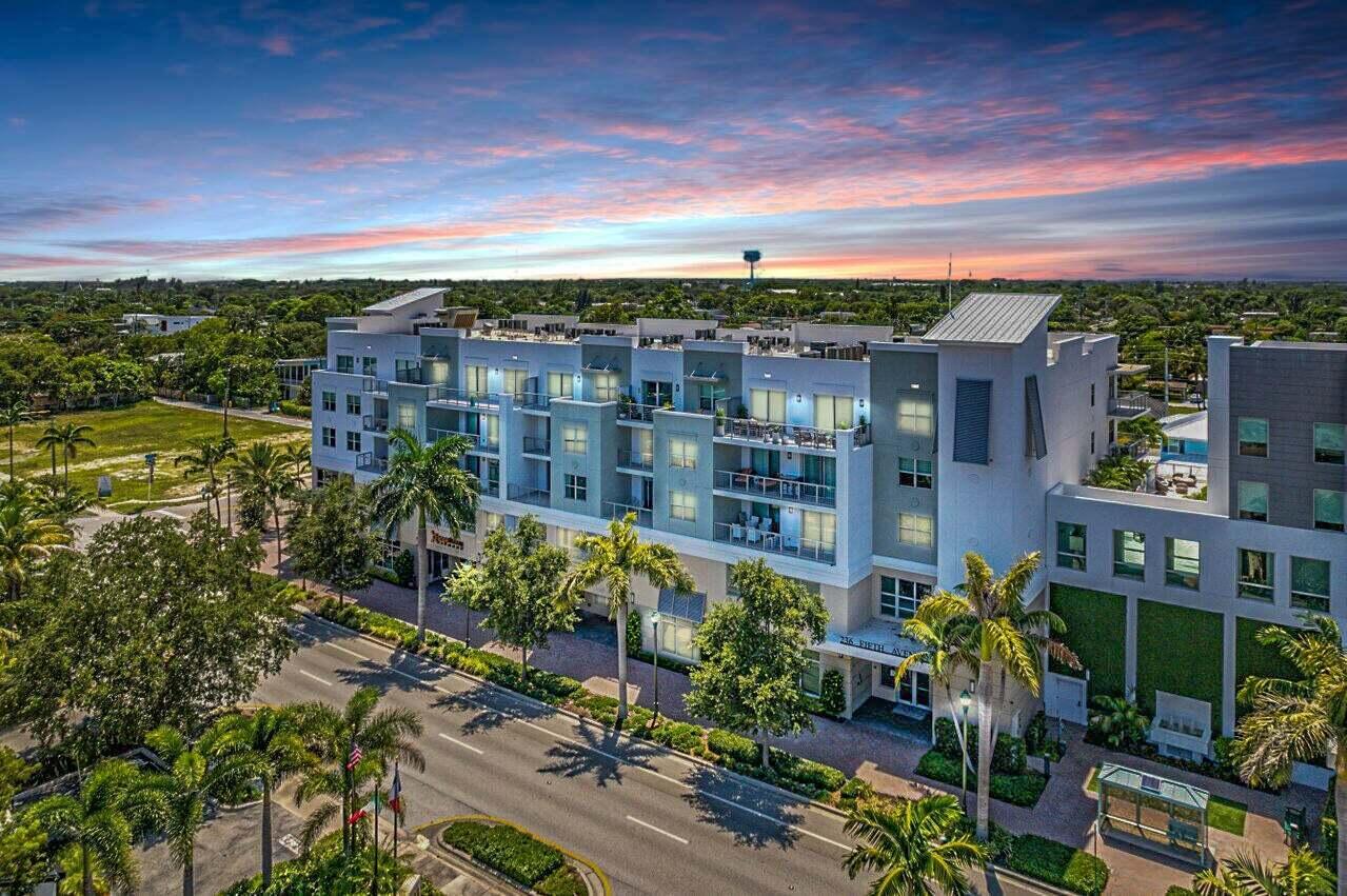 236 SE 5th Avenue 205