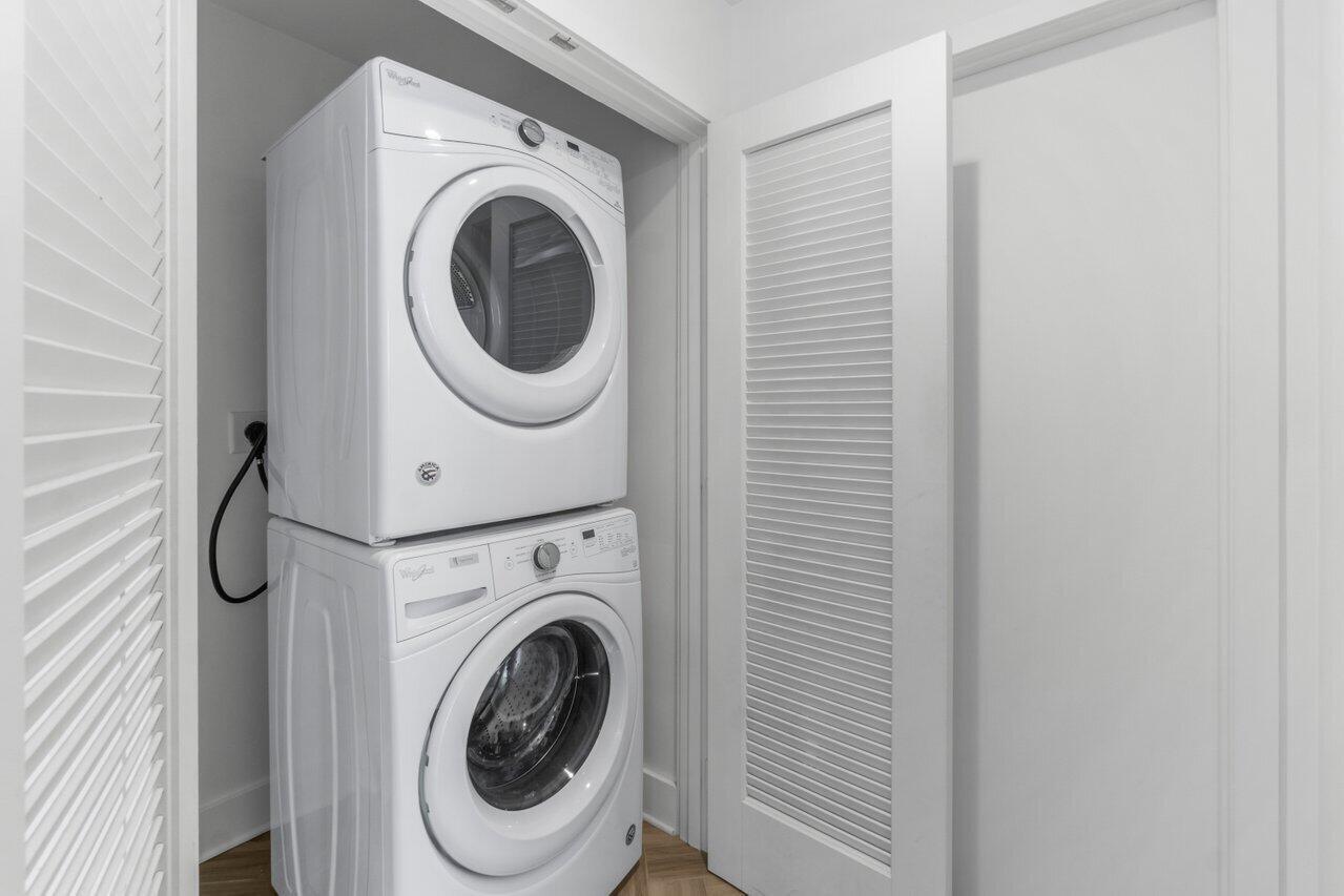 236 SE 5th Avenue 205