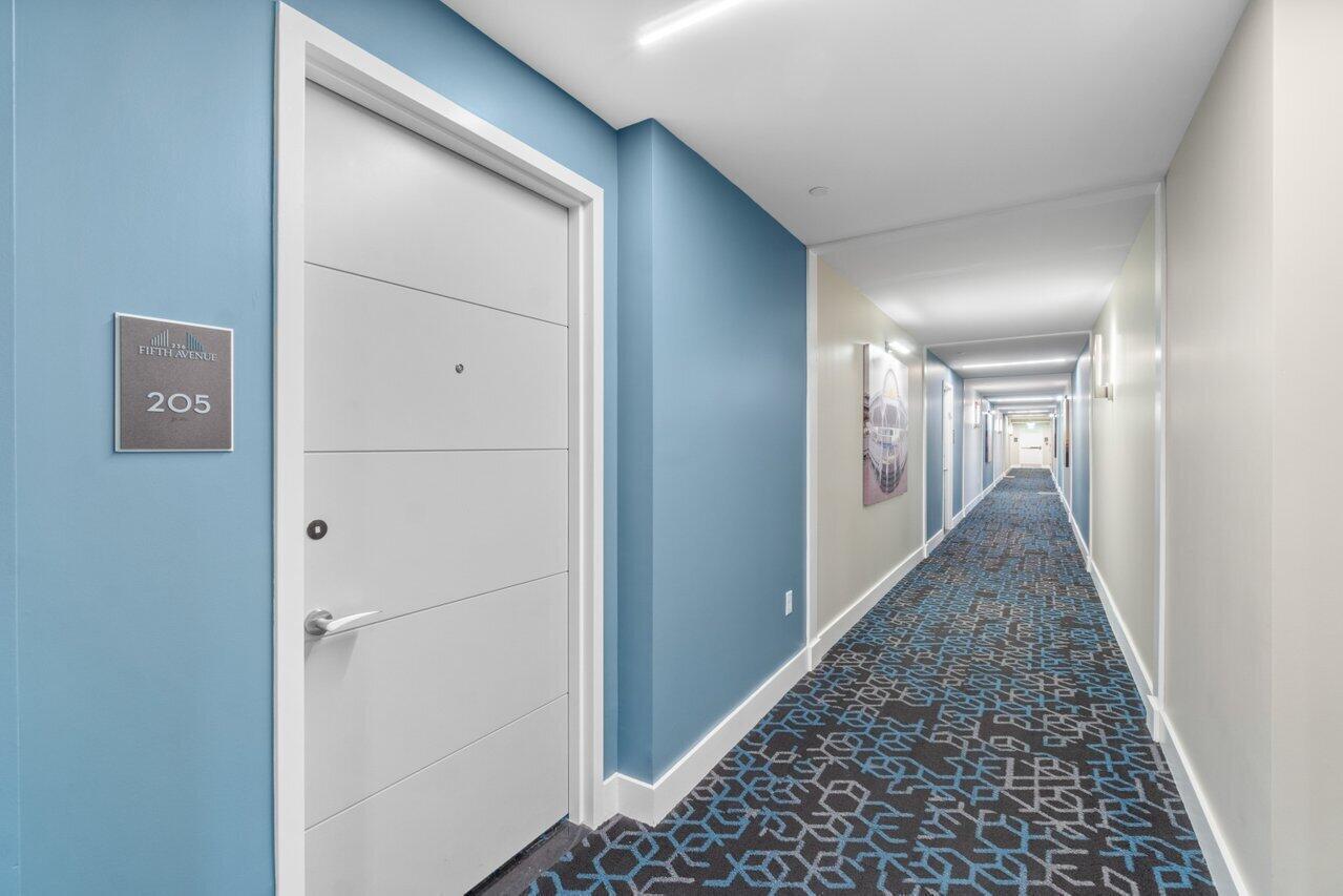 236 SE 5th Avenue 205