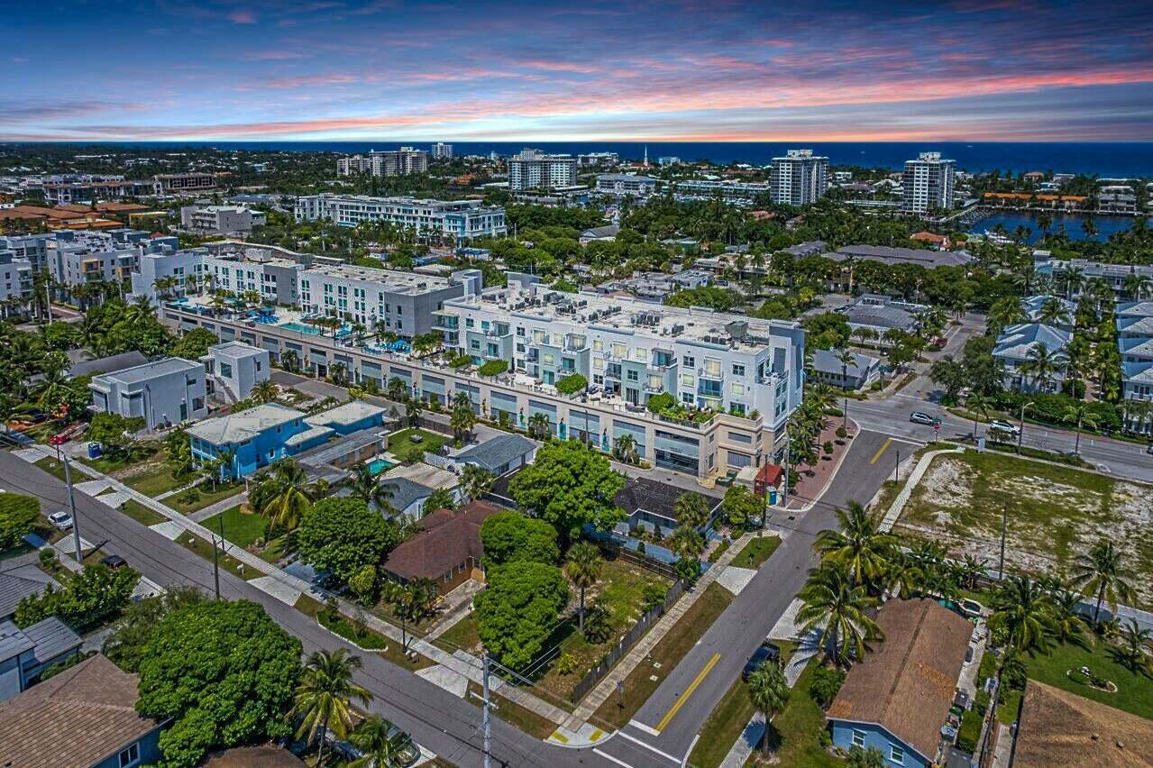 236 SE 5th Avenue 205