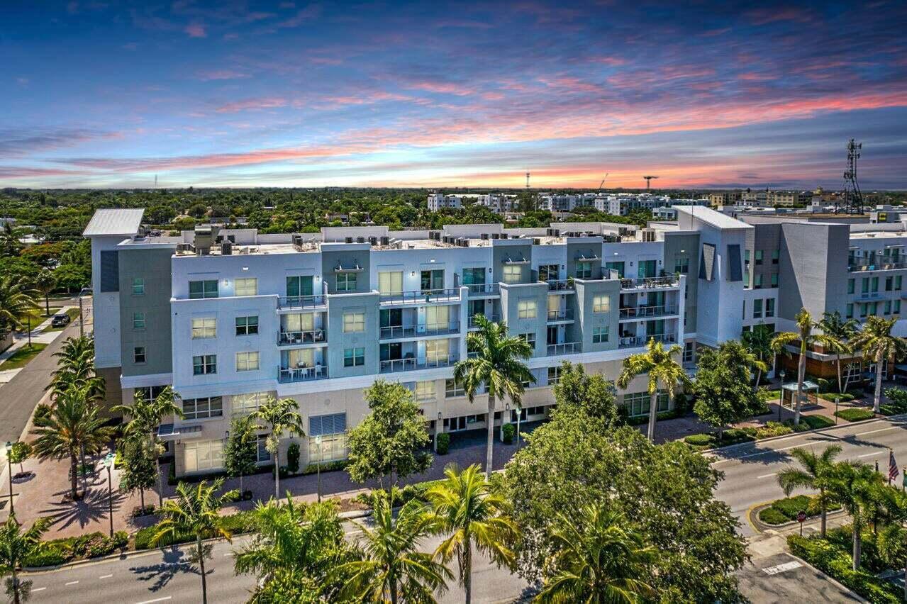 236 SE 5th Avenue 205