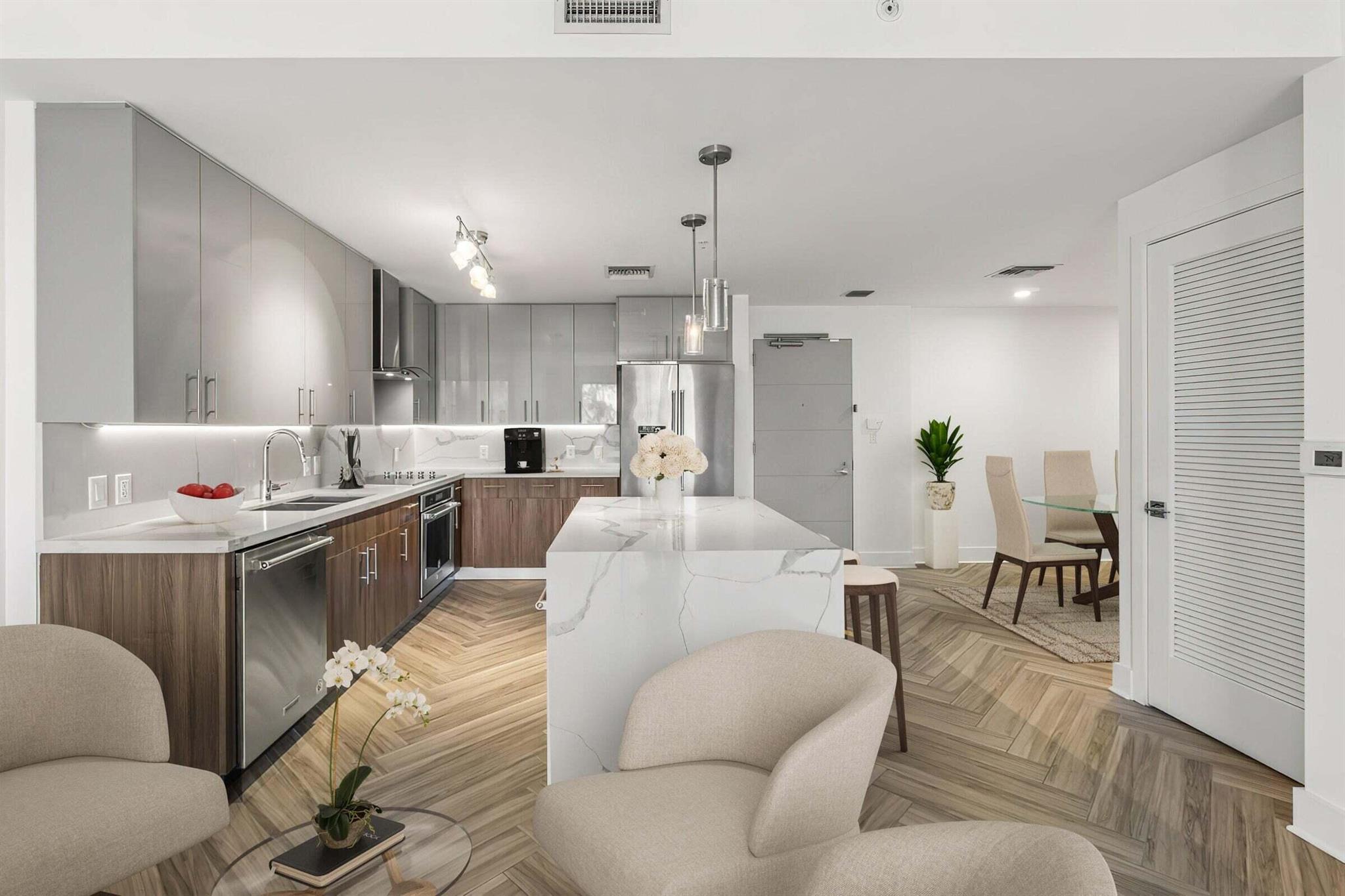 236 SE 5th Avenue 205