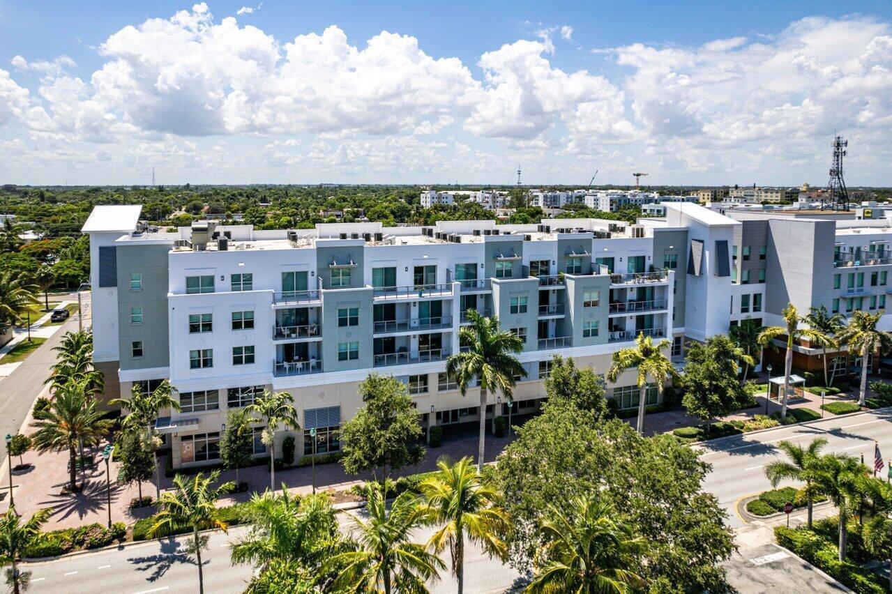 236 SE 5th Avenue 205