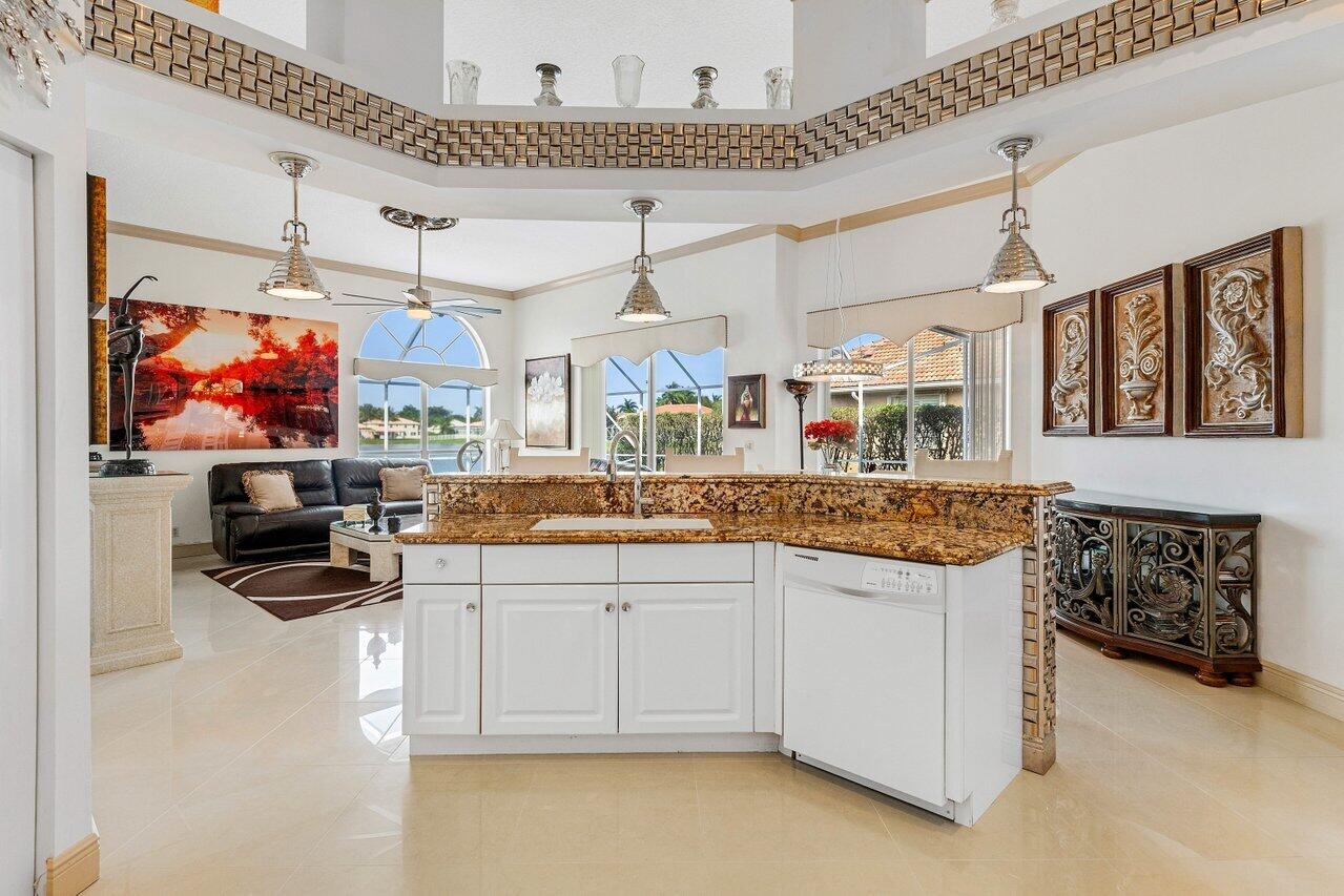 12367 Rockledge Circle