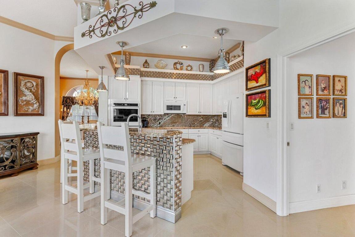 12367 Rockledge Circle