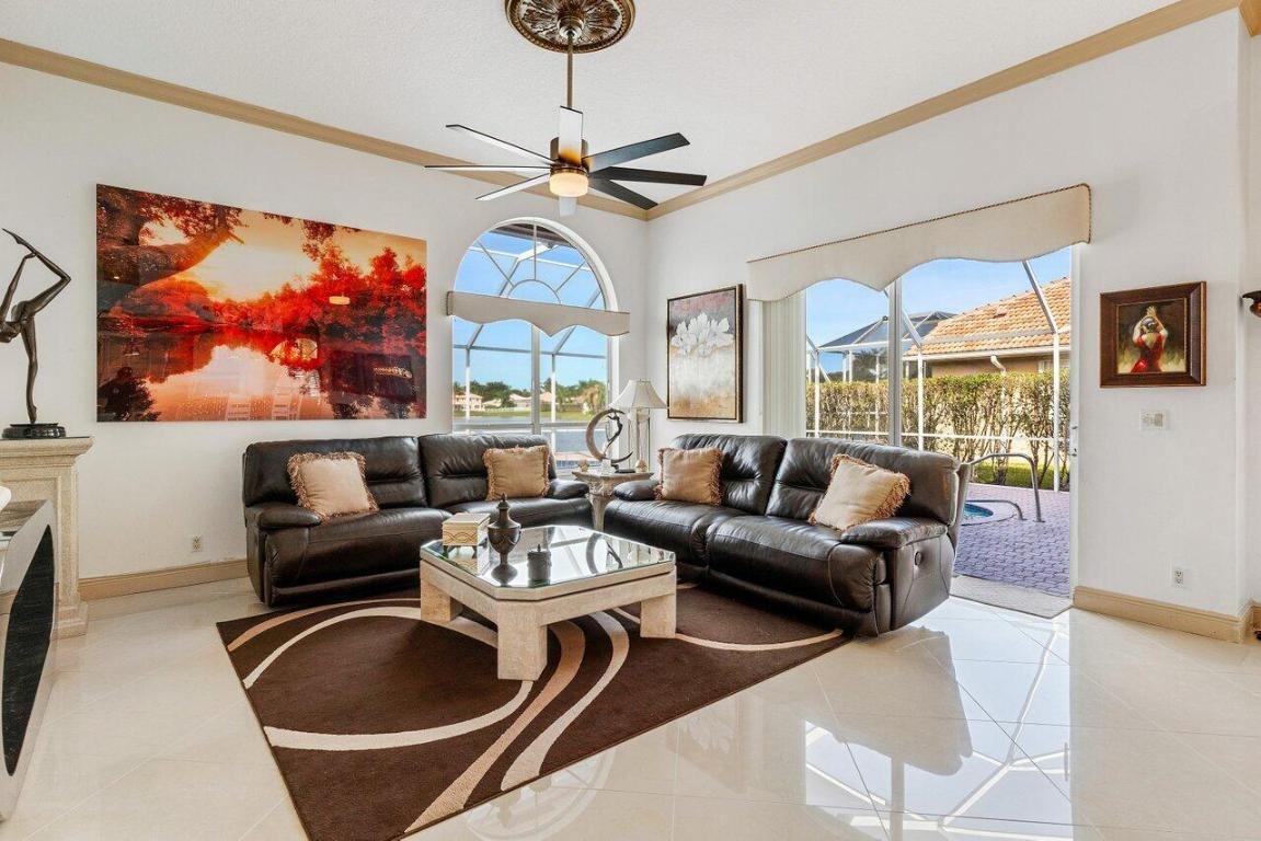 12367 Rockledge Circle