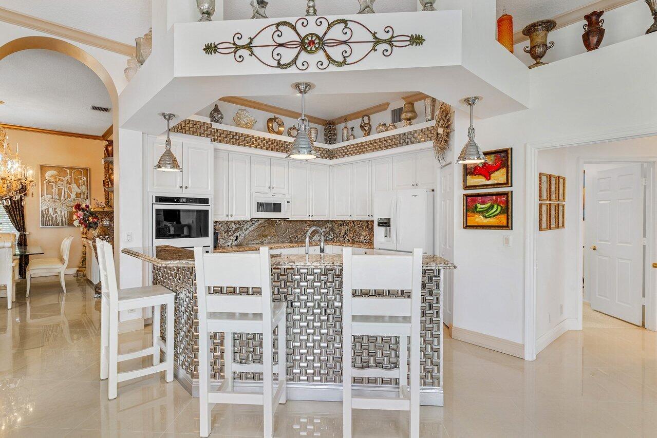 12367 Rockledge Circle