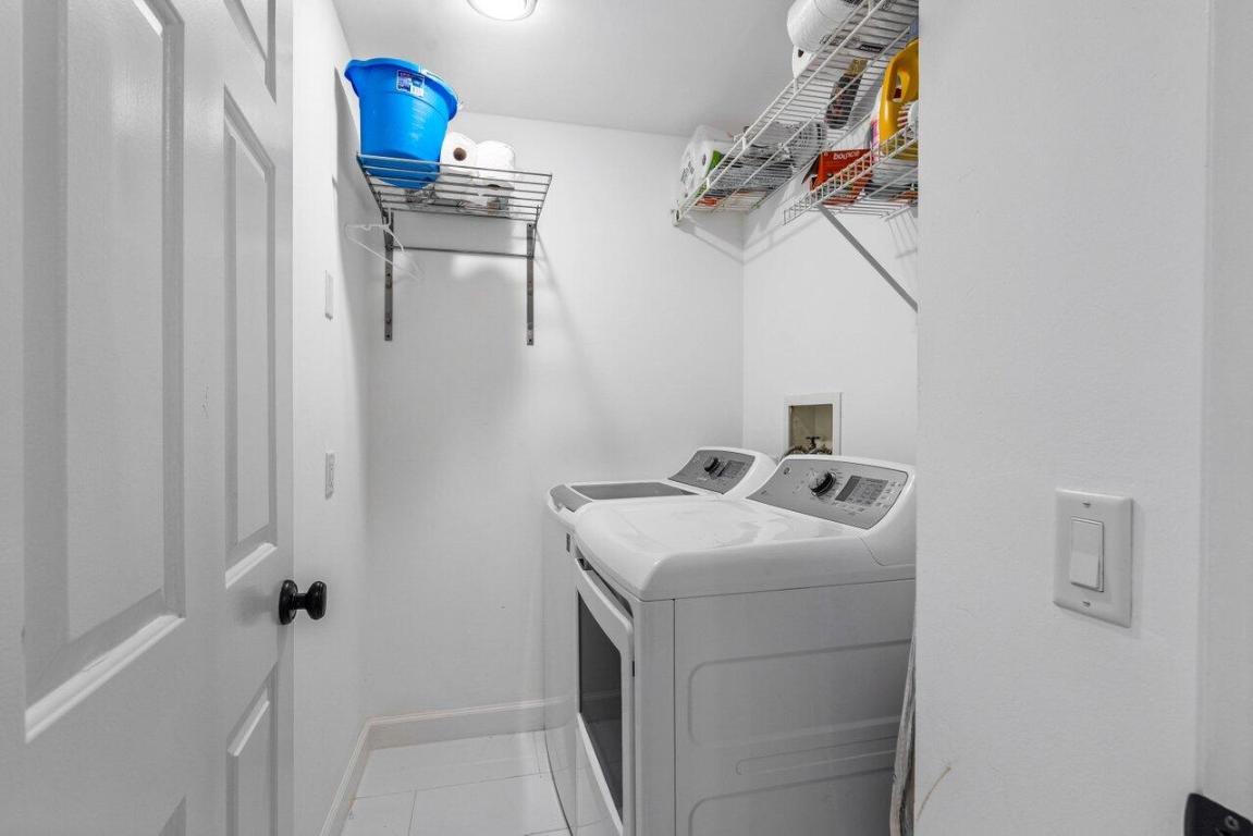 5600 Coach House Circle H