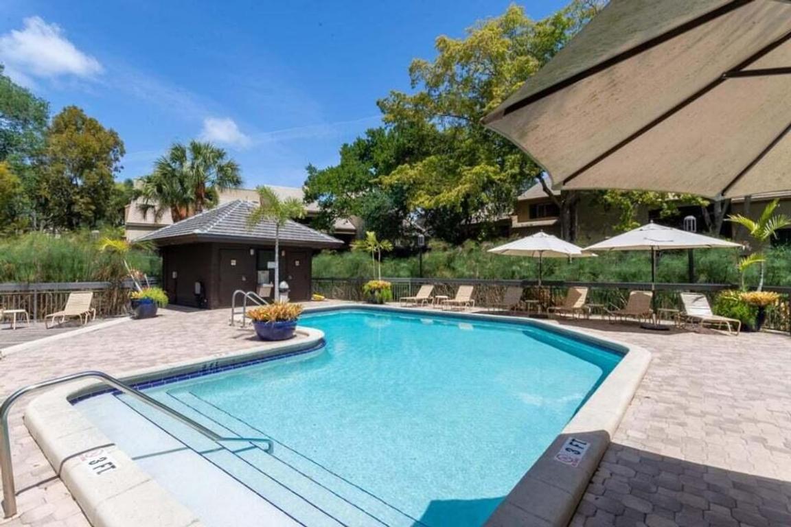 708 Saint Albans Drive