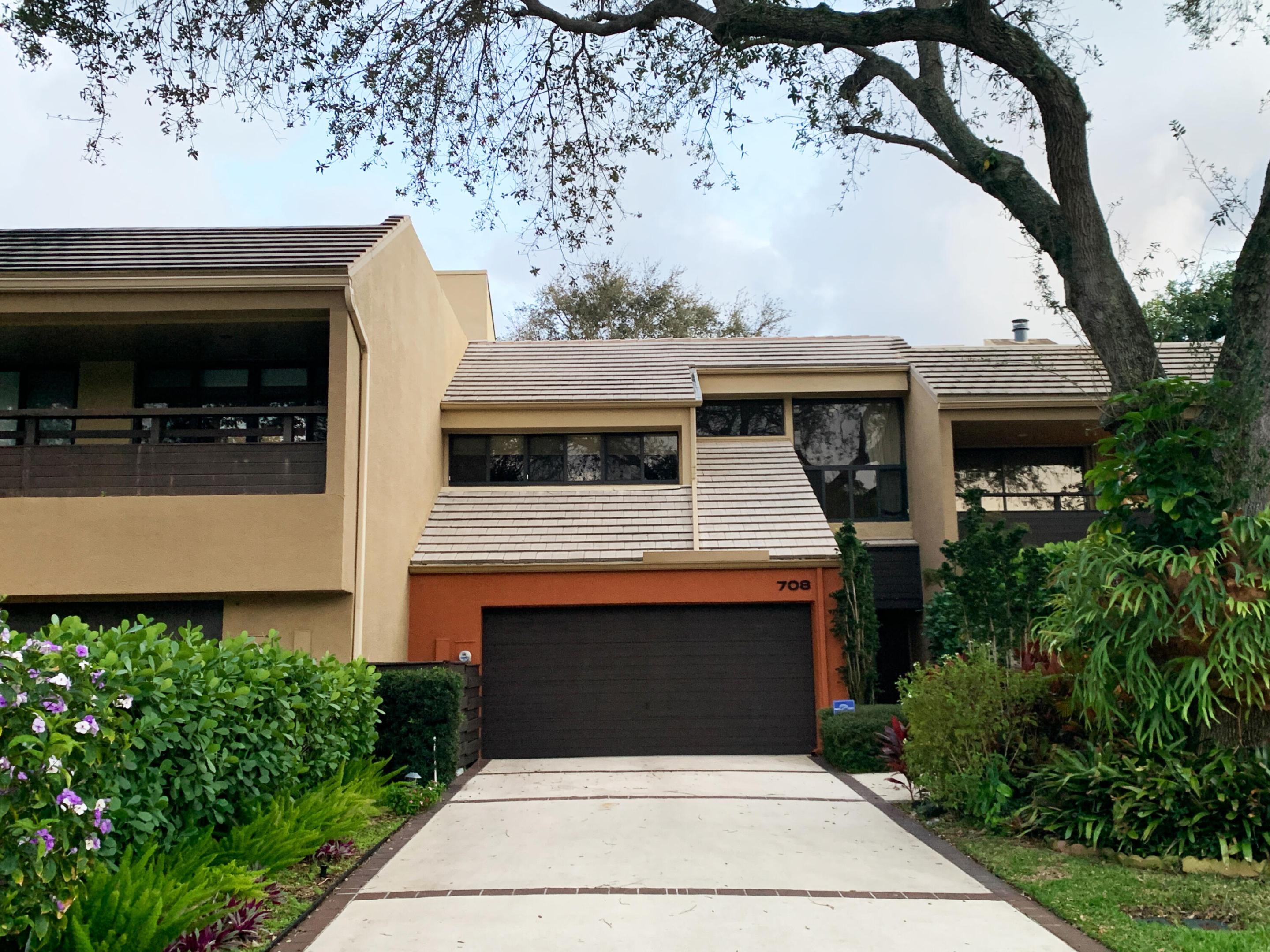 708 Saint Albans Drive