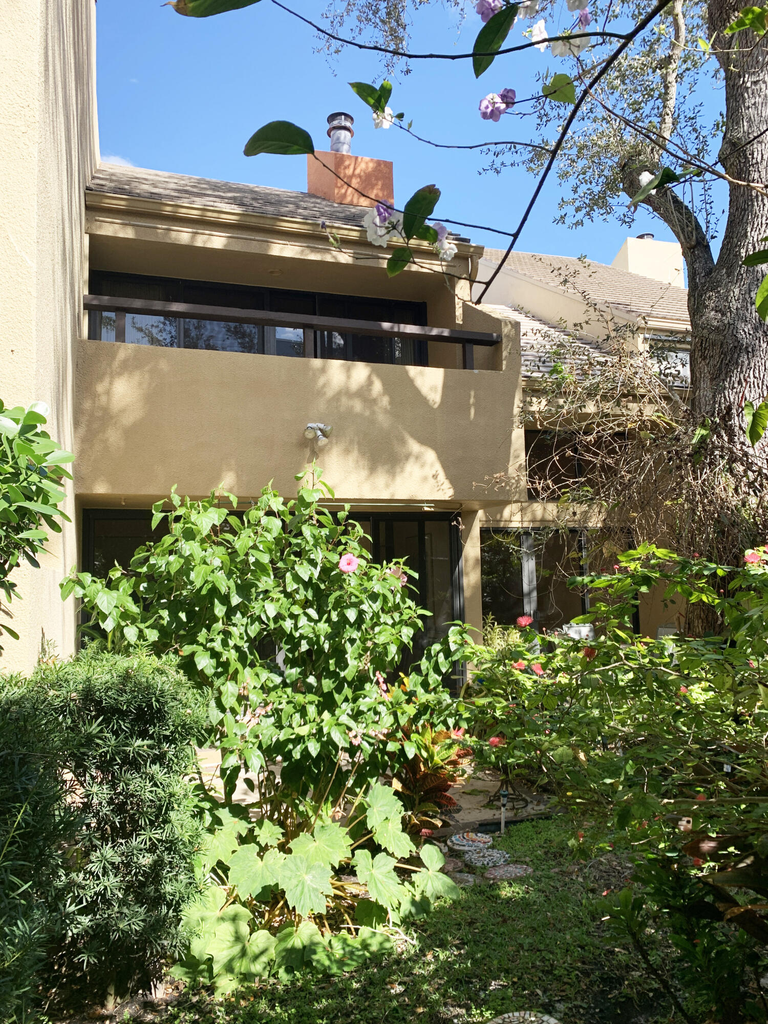 708 Saint Albans Drive