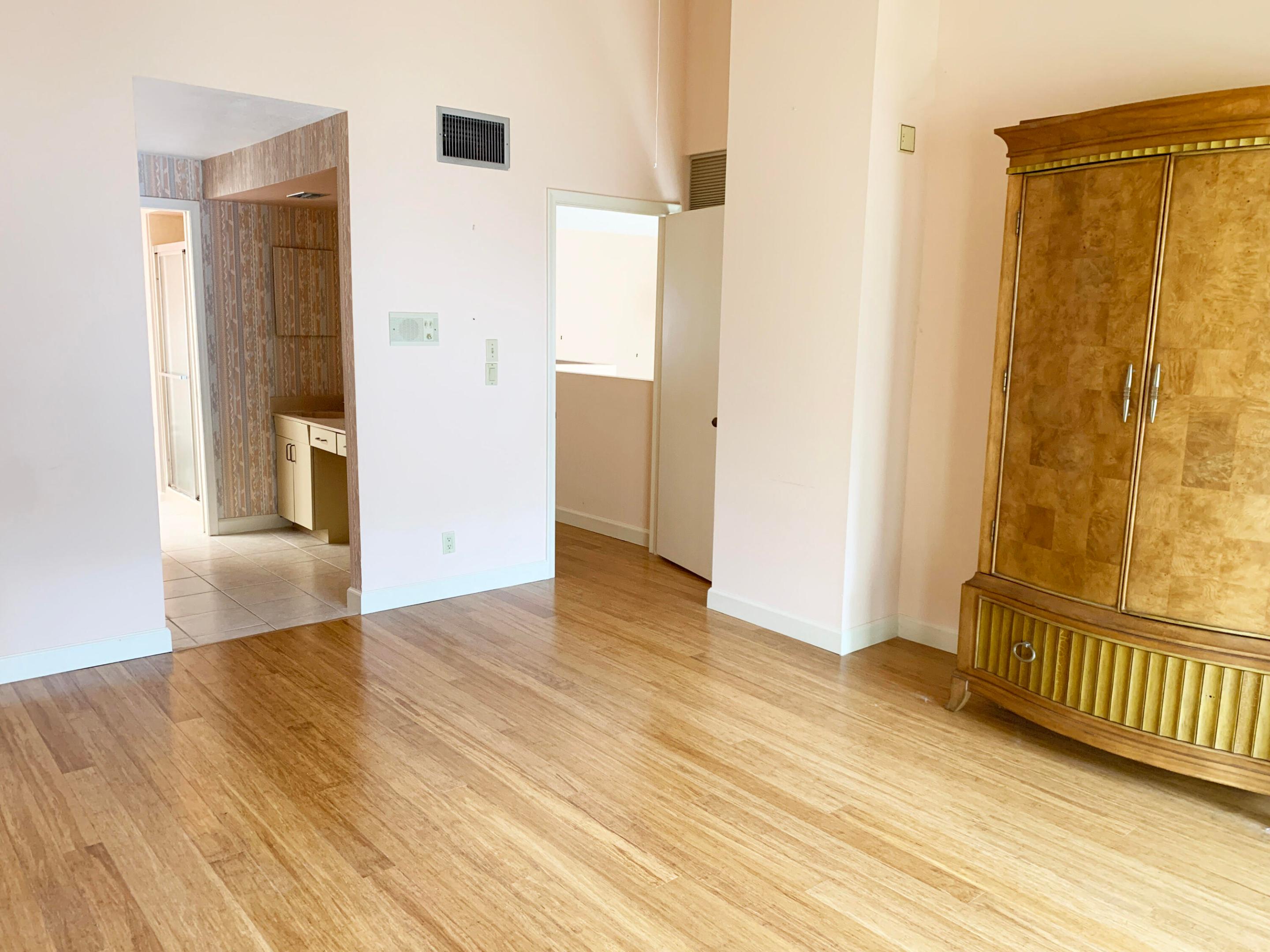 708 Saint Albans Drive