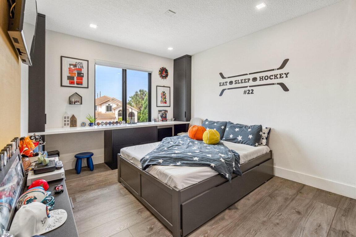 20896 La Questa Court