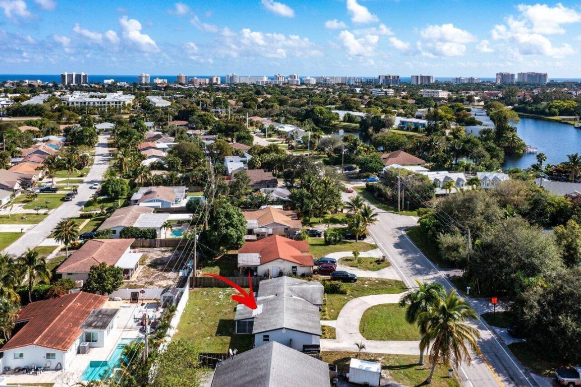 611 Lindell Boulevard