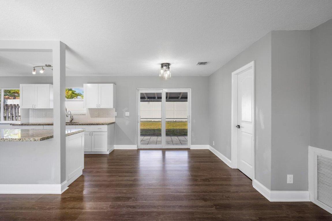 611 Lindell Boulevard