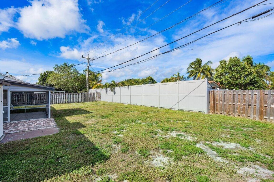 611 Lindell Boulevard