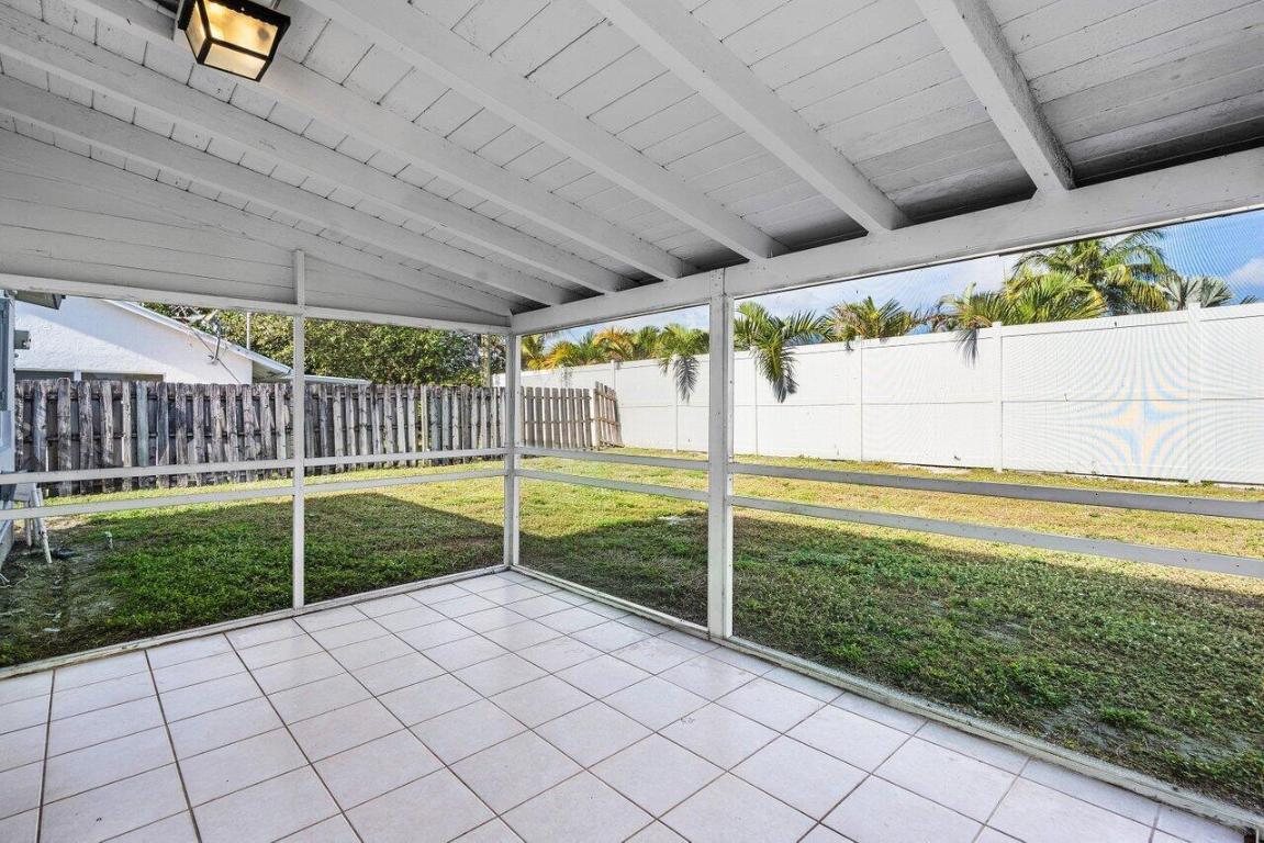 611 Lindell Boulevard