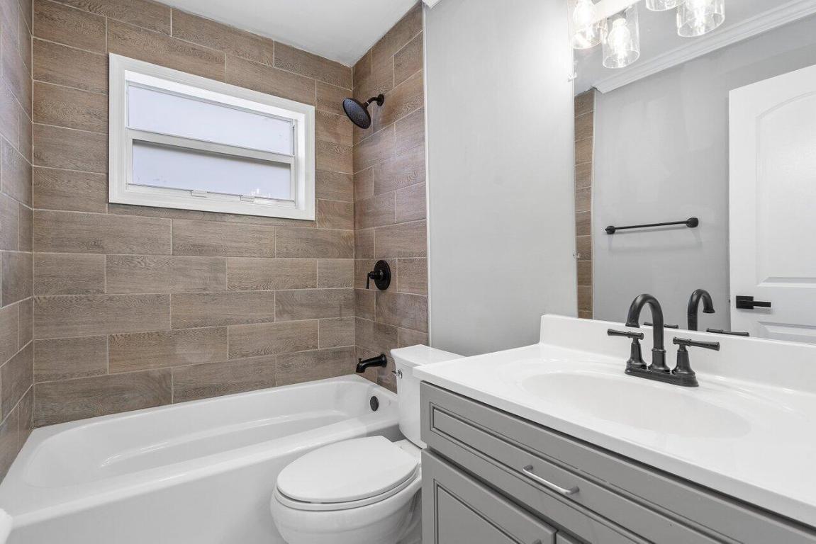 611 Lindell Boulevard