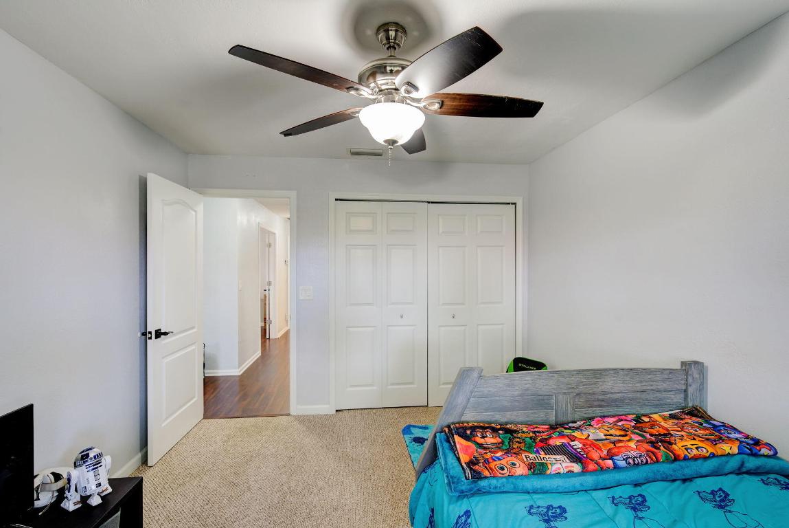 10663 Avenida Santa Ana