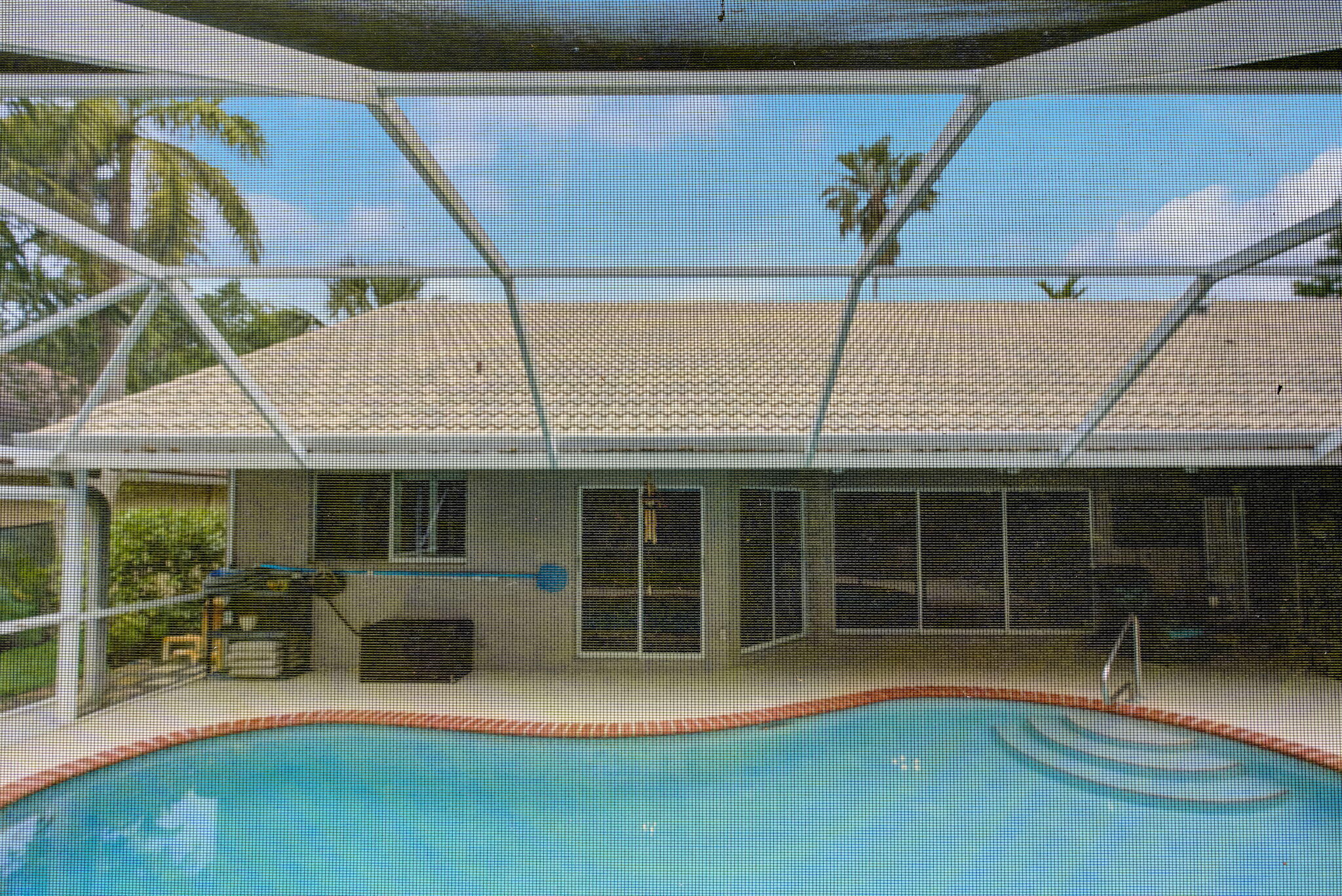 10663 Avenida Santa Ana