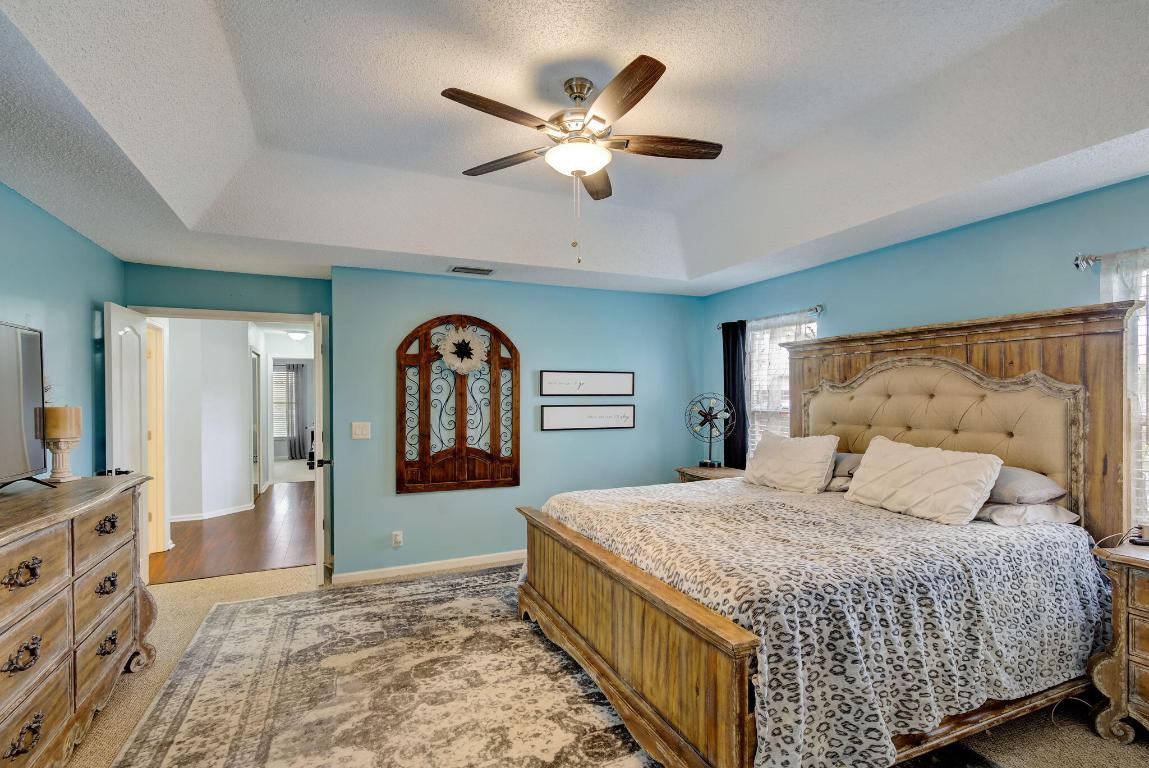 10663 Avenida Santa Ana