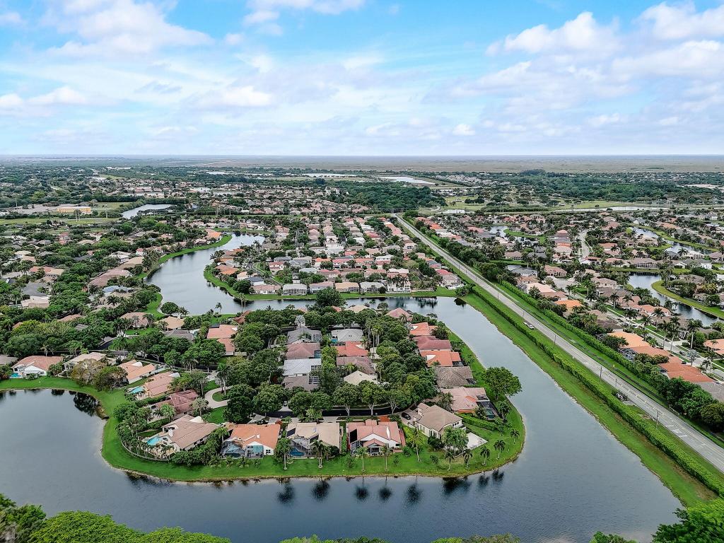 10663 Avenida Santa Ana