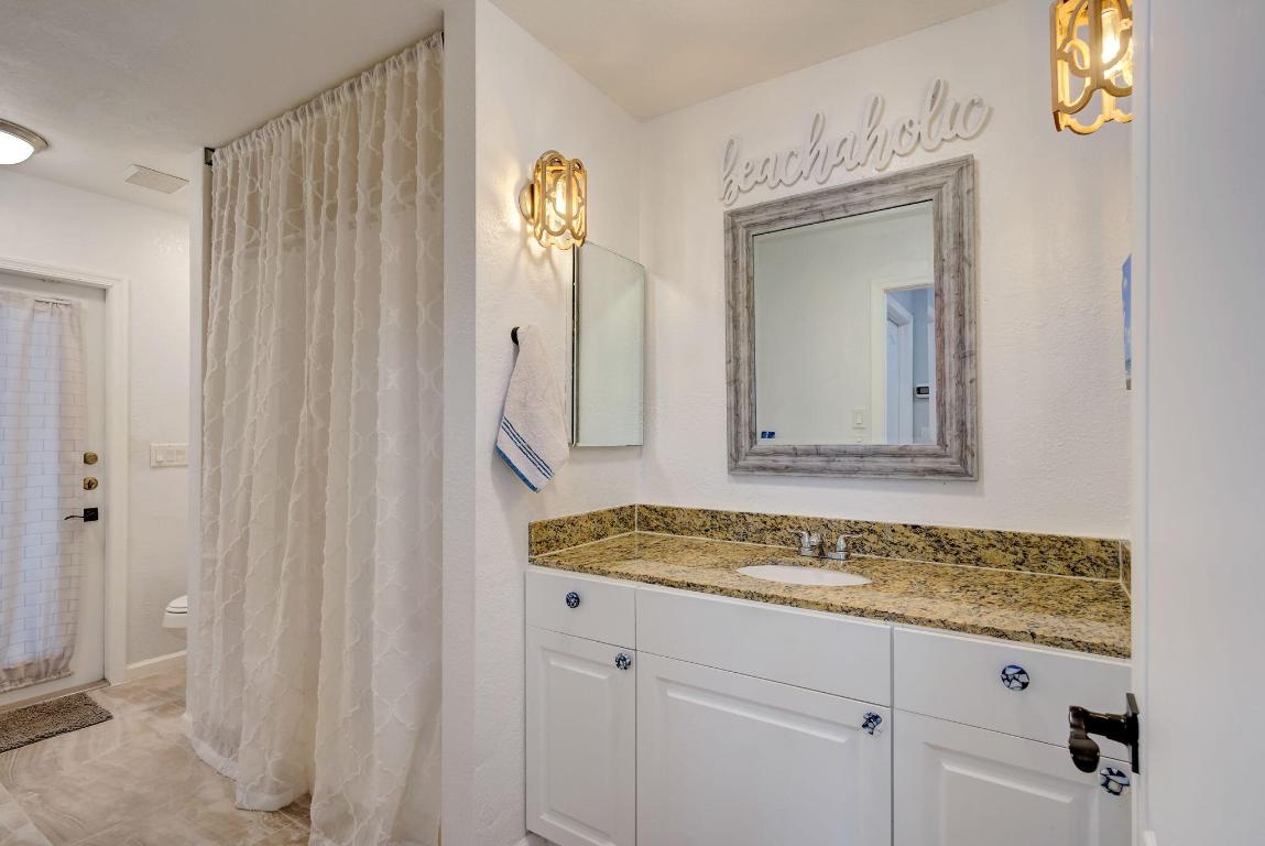 10663 Avenida Santa Ana