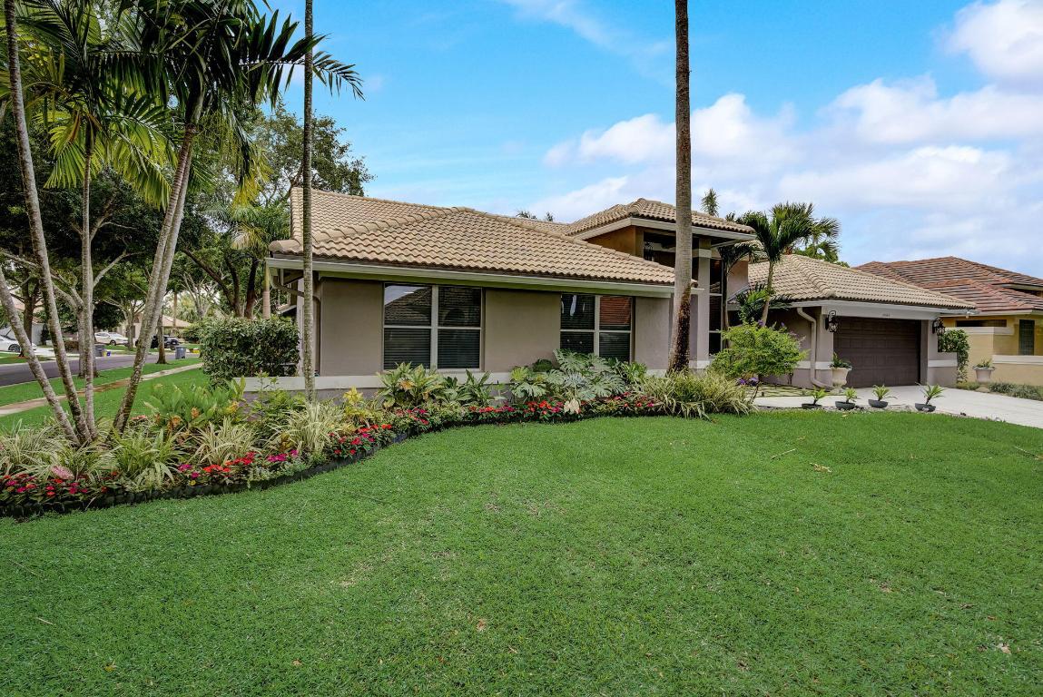 10663 Avenida Santa Ana