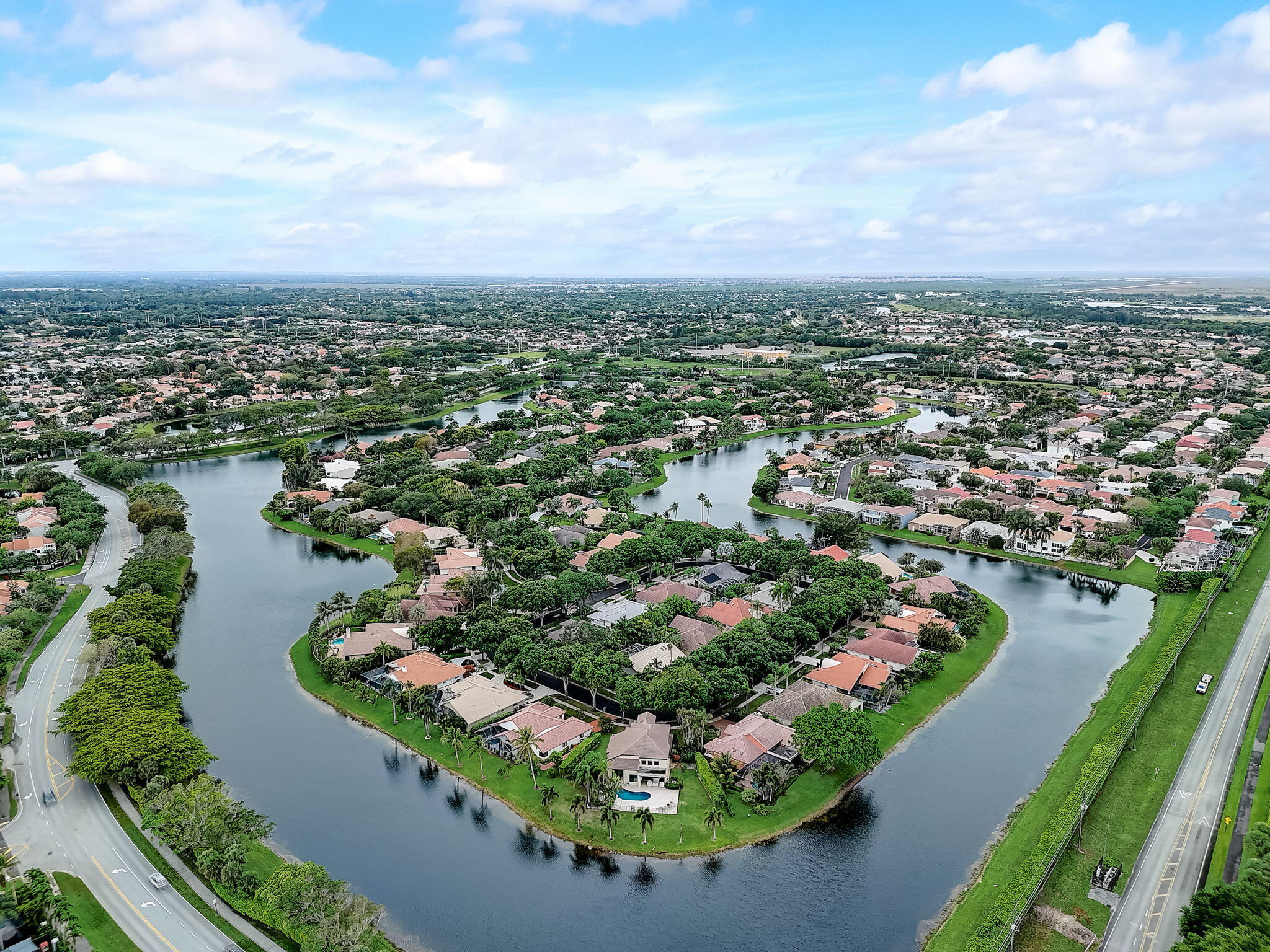 10663 Avenida Santa Ana