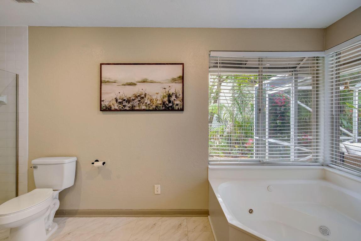 10663 Avenida Santa Ana