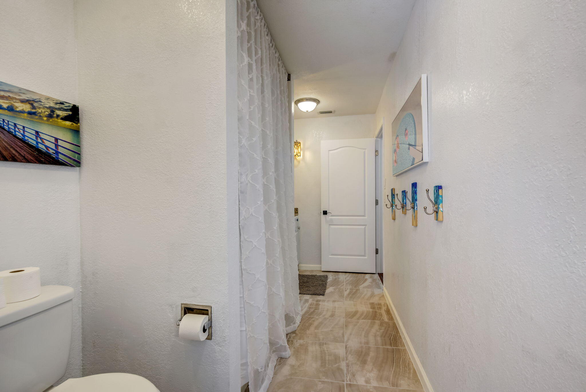 10663 Avenida Santa Ana