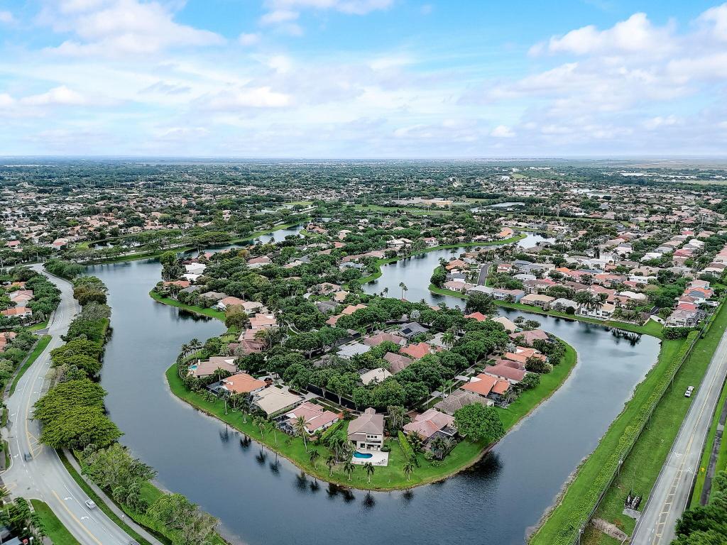 10663 Avenida Santa Ana